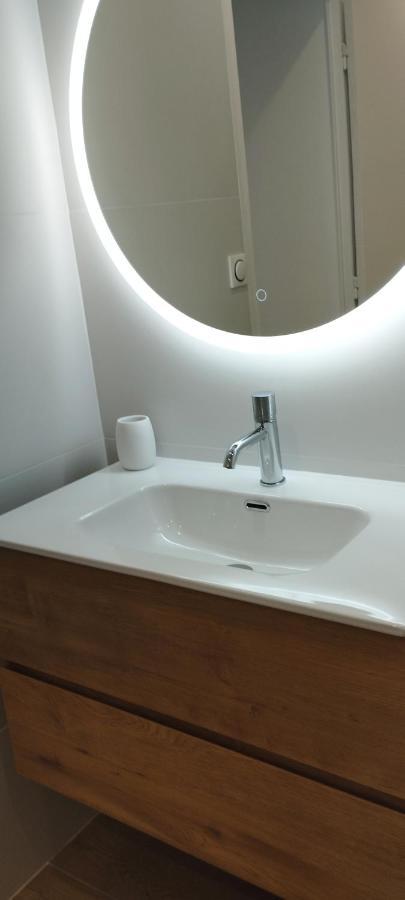 Studio Moderne, Place Parking Prive, Emplacement Ideal A 100 M Du Lac. Annecy Esterno foto