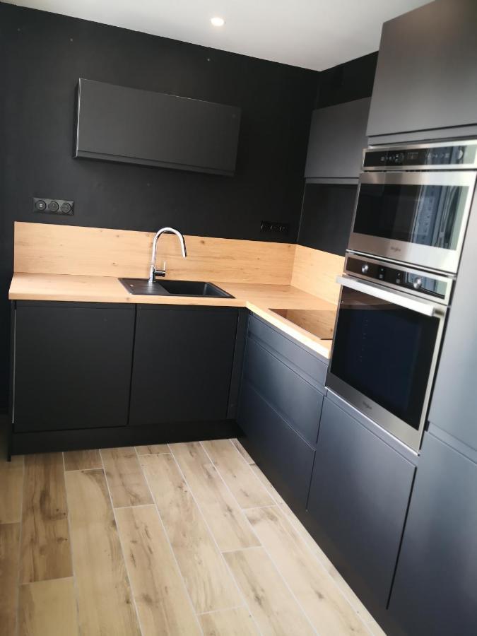 Studio Moderne, Place Parking Prive, Emplacement Ideal A 100 M Du Lac. Annecy Esterno foto