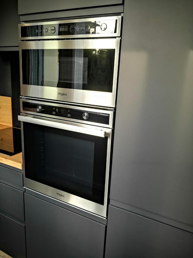 Studio Moderne, Place Parking Prive, Emplacement Ideal A 100 M Du Lac. Annecy Esterno foto